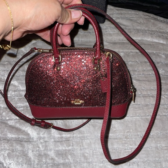 Coach mini Alma with bling bling excellent condition rare find burgundy color. - Picture 8 of 8